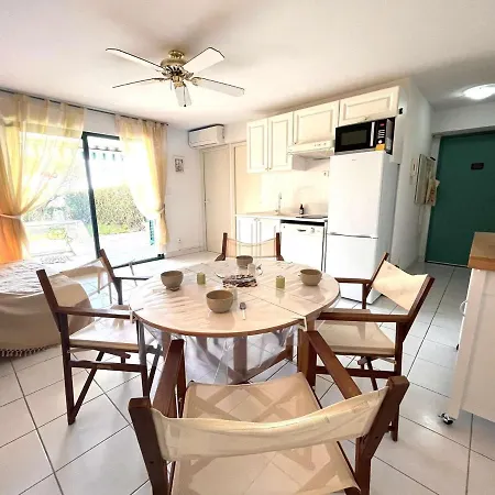 Studio/cabine A 80m De La Avec Terrasse, Jardinet Et Garage - - Fr-1-226b-140 Apartament Cavalaire-sur-Mer